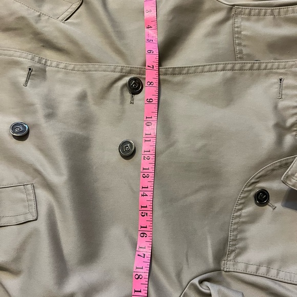 Beautiful vintage Pierre Cardin trench coat in great condition size B42 (SM) - Picture 8 of 16